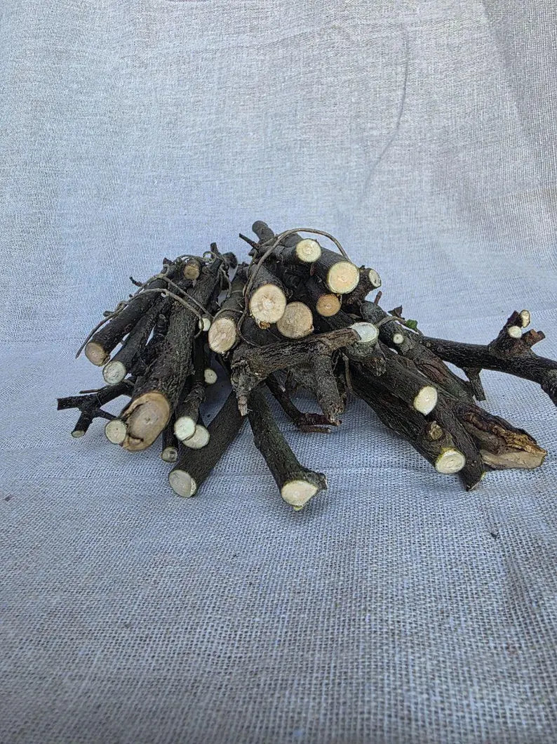 Natural Bay Laurel Wood Sticks Bundle