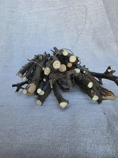 Natural Bay Laurel Wood Sticks Bundle