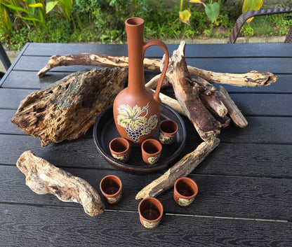 Caucasian Ceramic Wine Decanter with 6 Cups